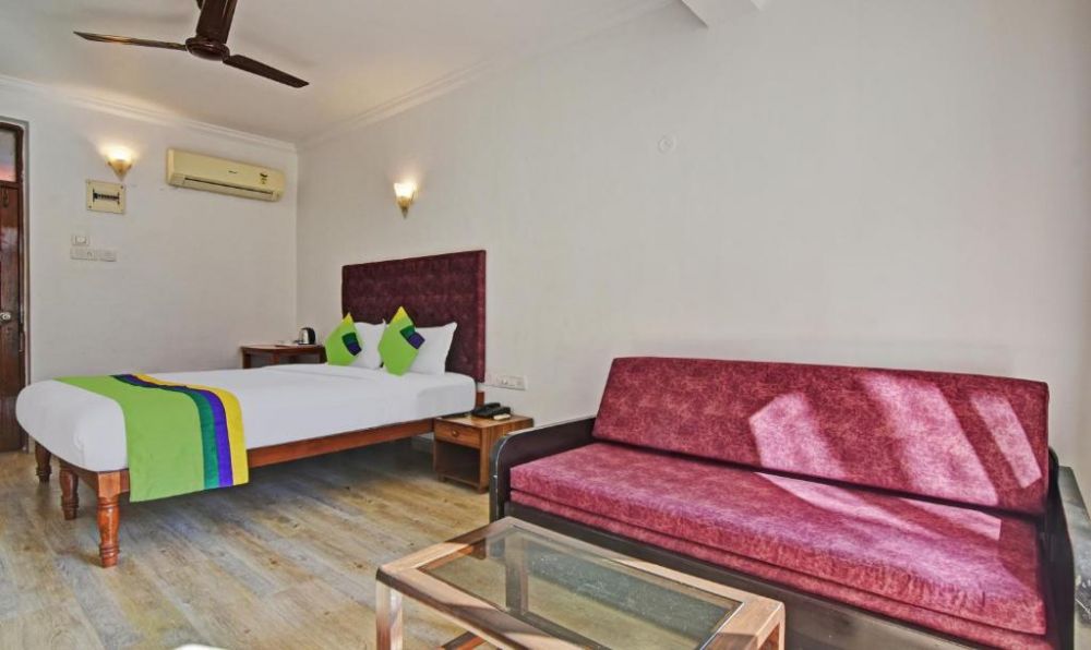 Standard Room, Santa Monica 2*