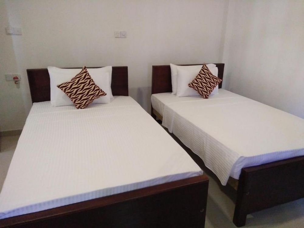 Standard Room With Fan/with AC, Ocean Bay Surf Hotel 3*