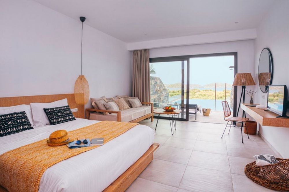 Junior Infinity Suite Sea View Private Pool, Elounda Palm Hotel 4*