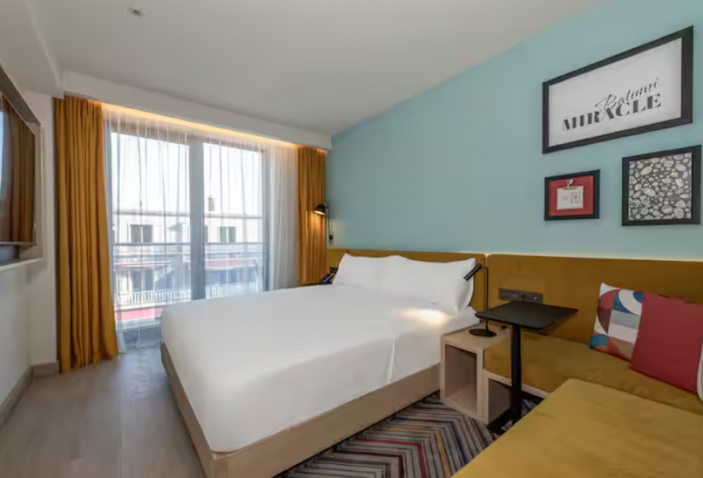 King Room City View/No view, Hampton By Hilton Batumi Center 4*