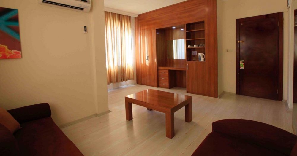 Family Suite Room 2, Sunlight Garden Hotel 3+