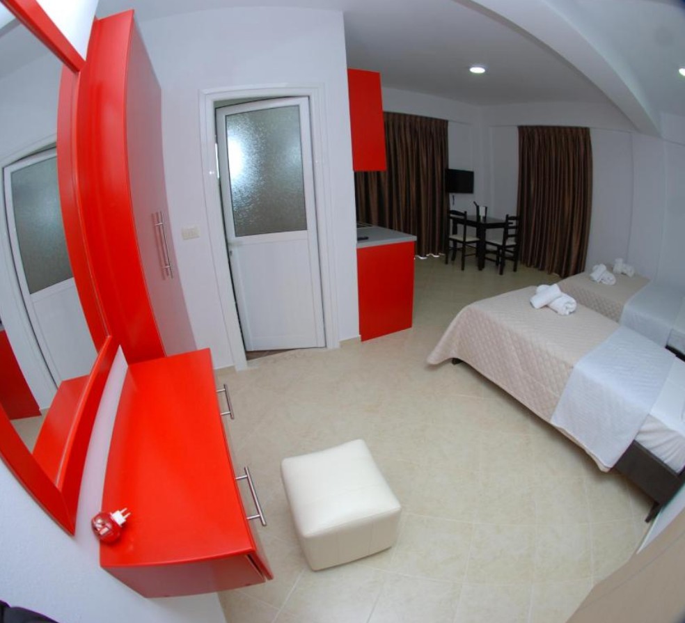 STD TRPL with mini-kitchen, Atlantis Ksamil Hotel & Apartments 3*