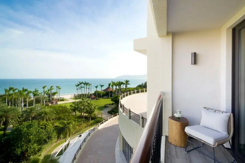 Deluxe Ocean View Suite (New Wing), Sanya Marriott Yalong Bay Resort & Spa 5*