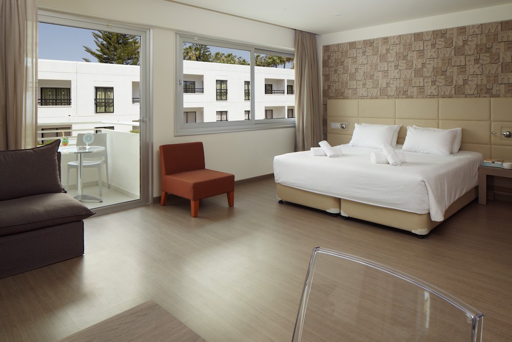 Luxury Studio, Melpo Antia Suites 4*