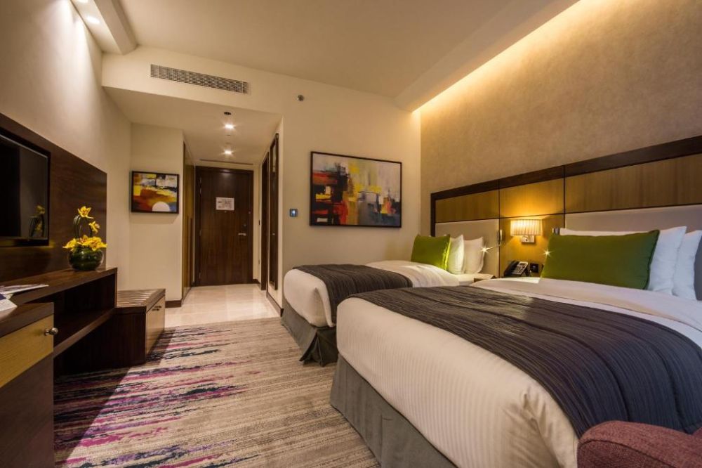 Deluxe Room, Golden Tulip Media Hotel 4*