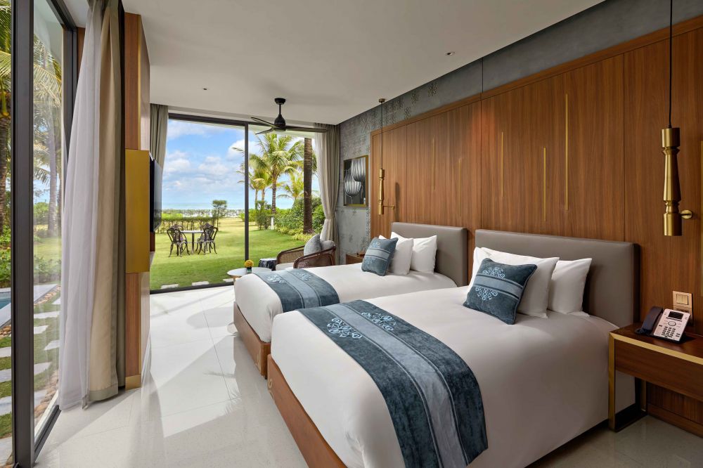 Three-Bedroom Beachfront Pool Villa, Wyndham Hoi An Royal Beach Resort & Villas 5*