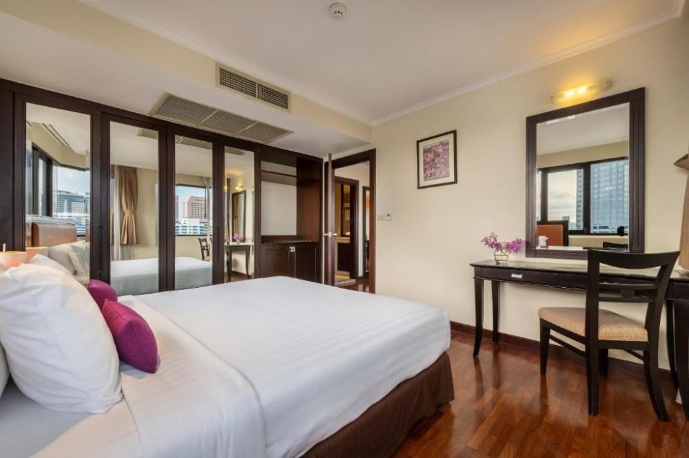 One Bedroom Suite, Bandara Suites Silom 4*