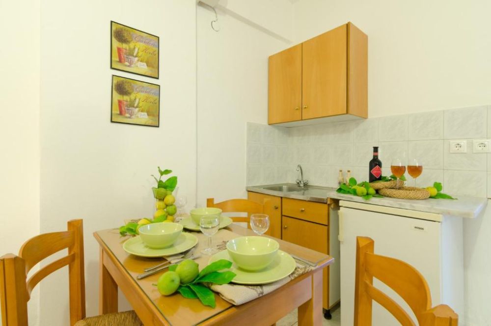 Studio, Aglaia Apartments 3*