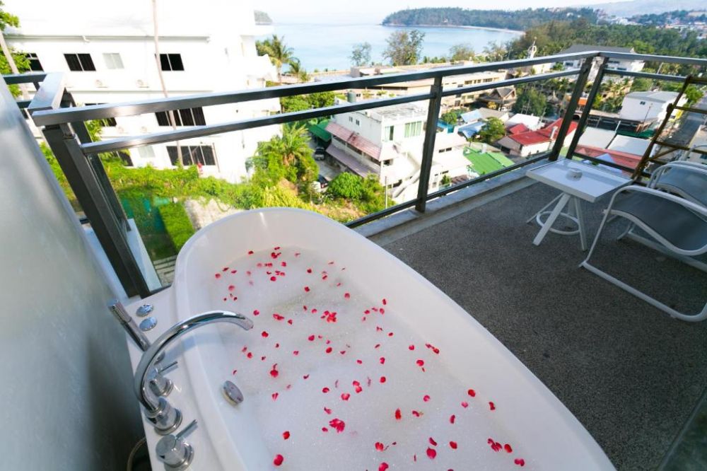 Grand Jacuzzi Deluxe, Sugar Palm Grand Hillside 4*