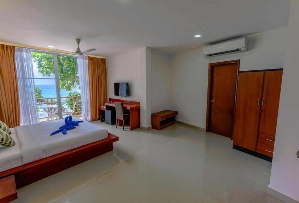 Ocean View Room, Athiri Beach 