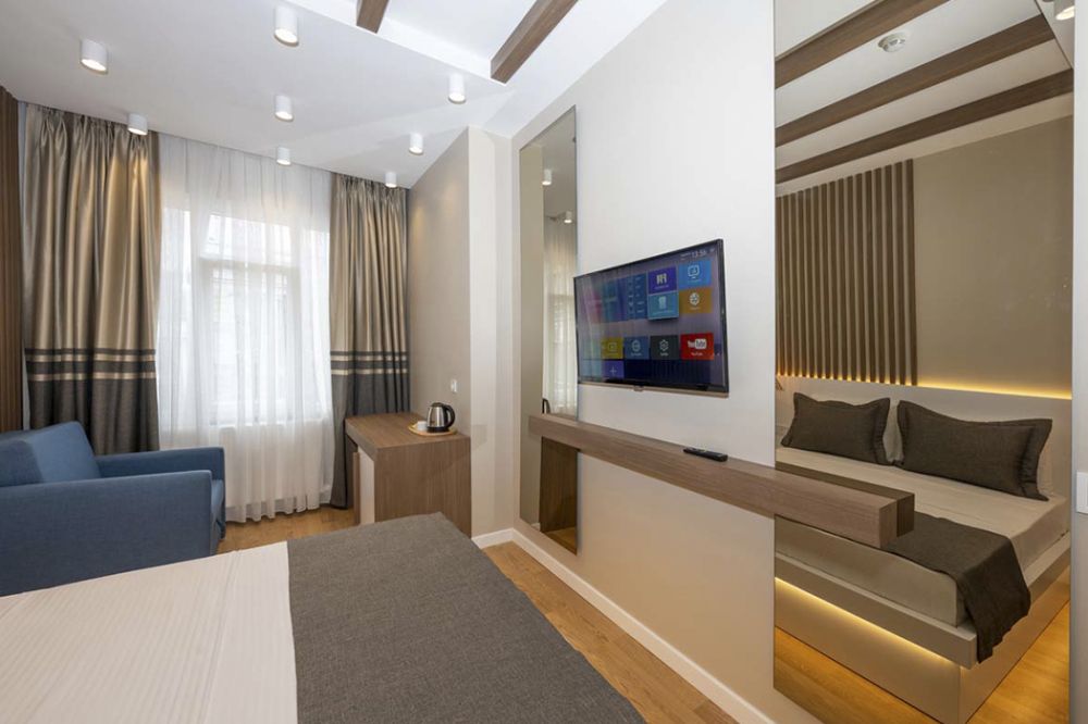 Standard, Hotel Grand Istanbul 3*