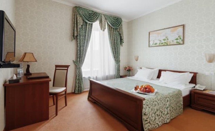 Стандарт, Royal Street Отель 3*