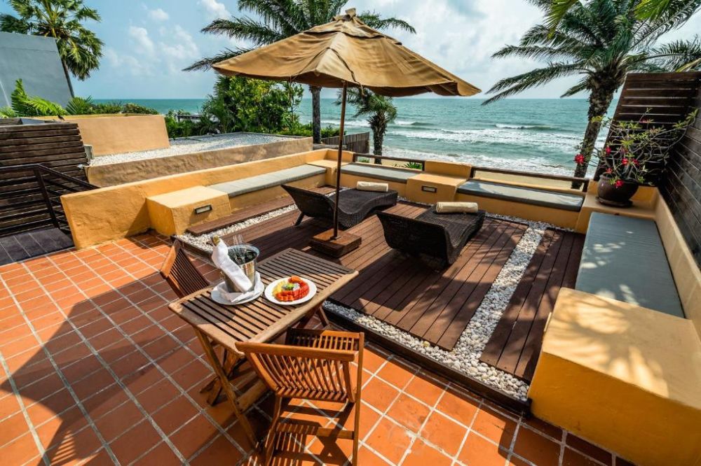 Beachfront Frangipani Residence, Aleenta Hua Hin 5*