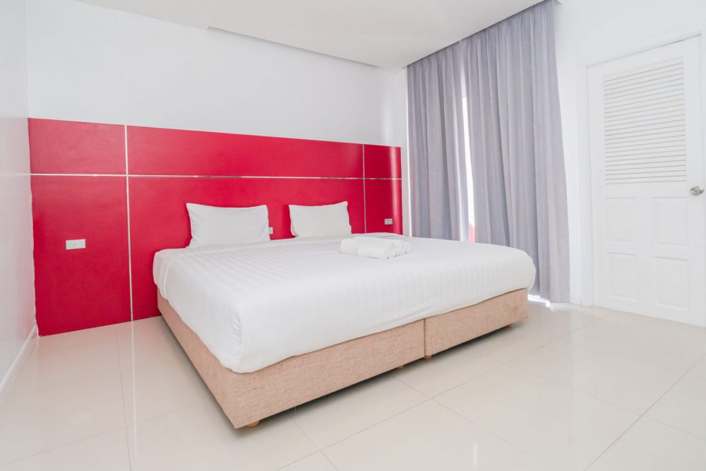 Deluxe Room, Patong Diamond Hotel 3*