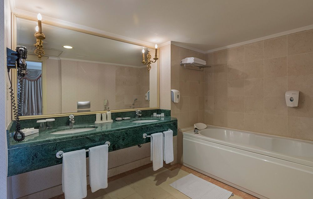 Royal Deluxe Room, Asteria Hotel Kremlin Palace 5*