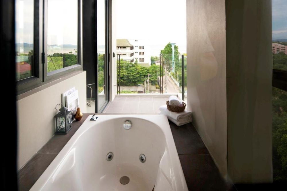 One Bedroom Corner Suite/ SV, Cross Vibe Pattaya Seaphere (ex. X2 Vibe Pattaya Seaphere Residence) 4*