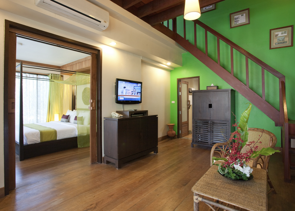 Duplex Suite, Baan Talay Dao 3*