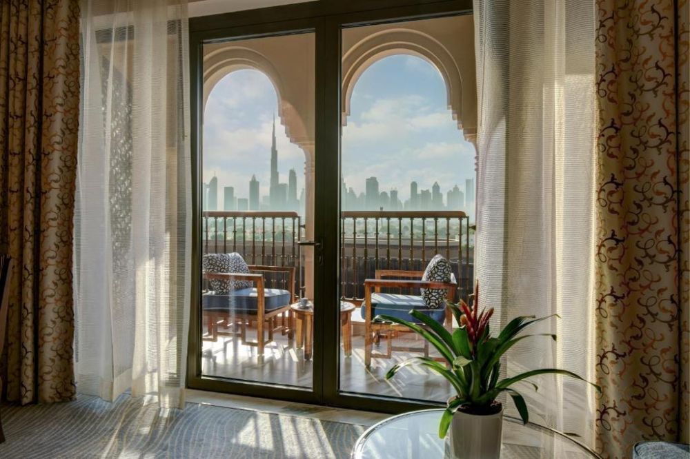 Premier Skyline/ SV Room, Four Seasons Resort Jumeirah 5*