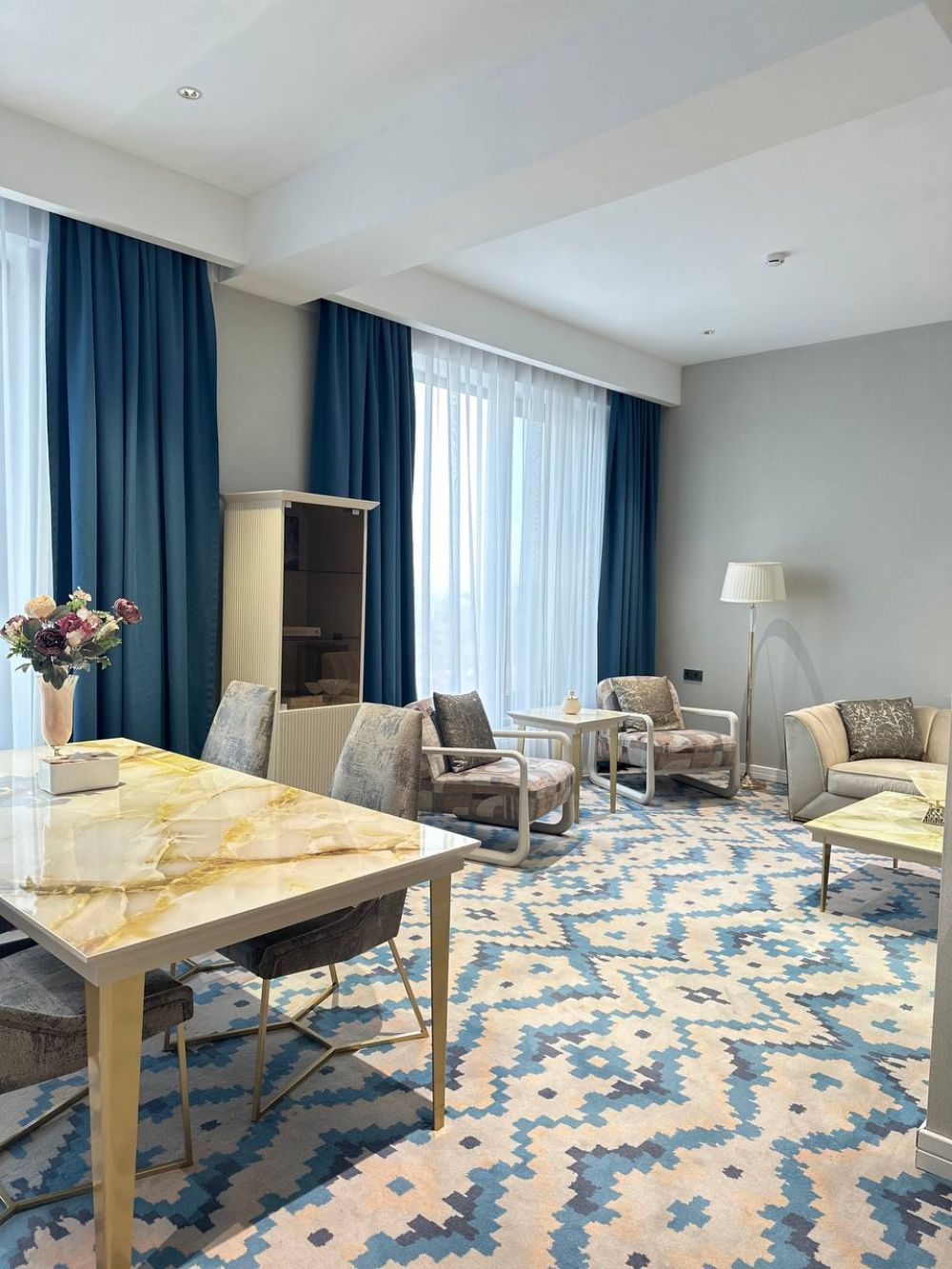 Executive Suite, Park Dedeman Almaty 4*