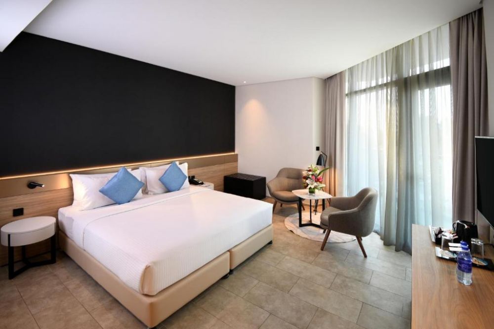 Executive Room, Beach Walk Hotel 4*