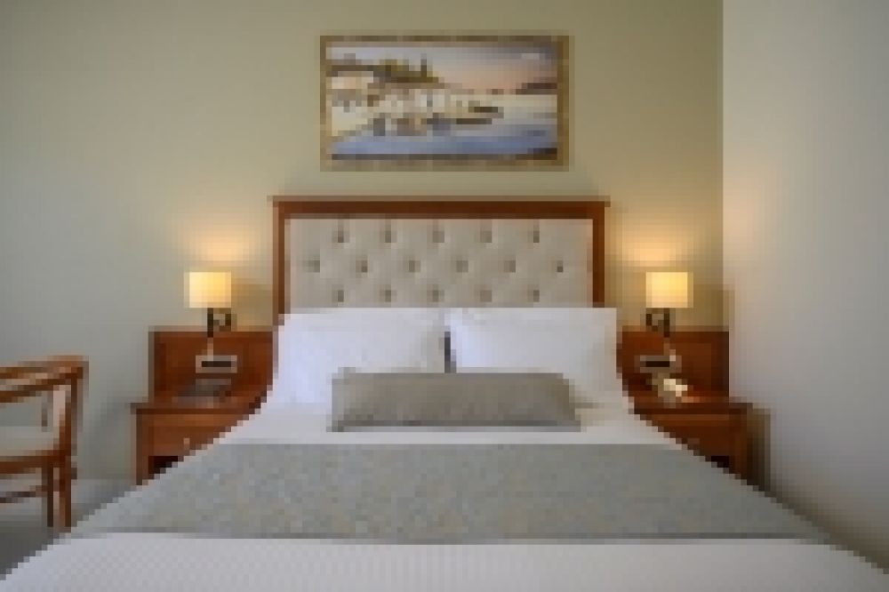 Single room with garden view, Vantaris Palace 4*