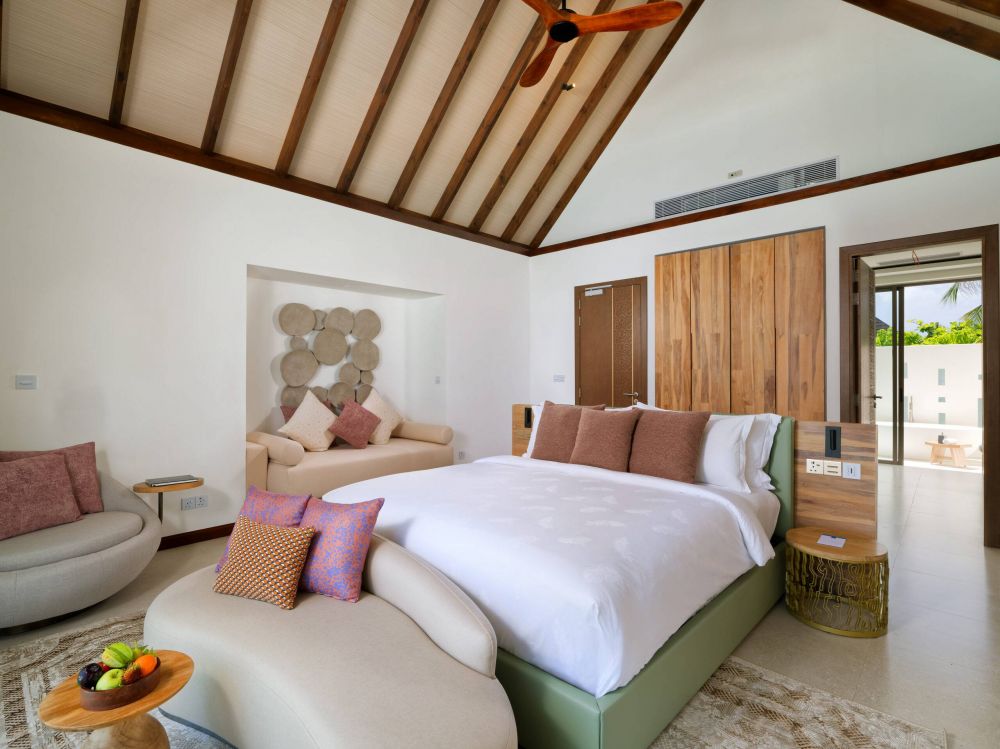 Beach Pool Suite, Meyyafushi Maldives 5*