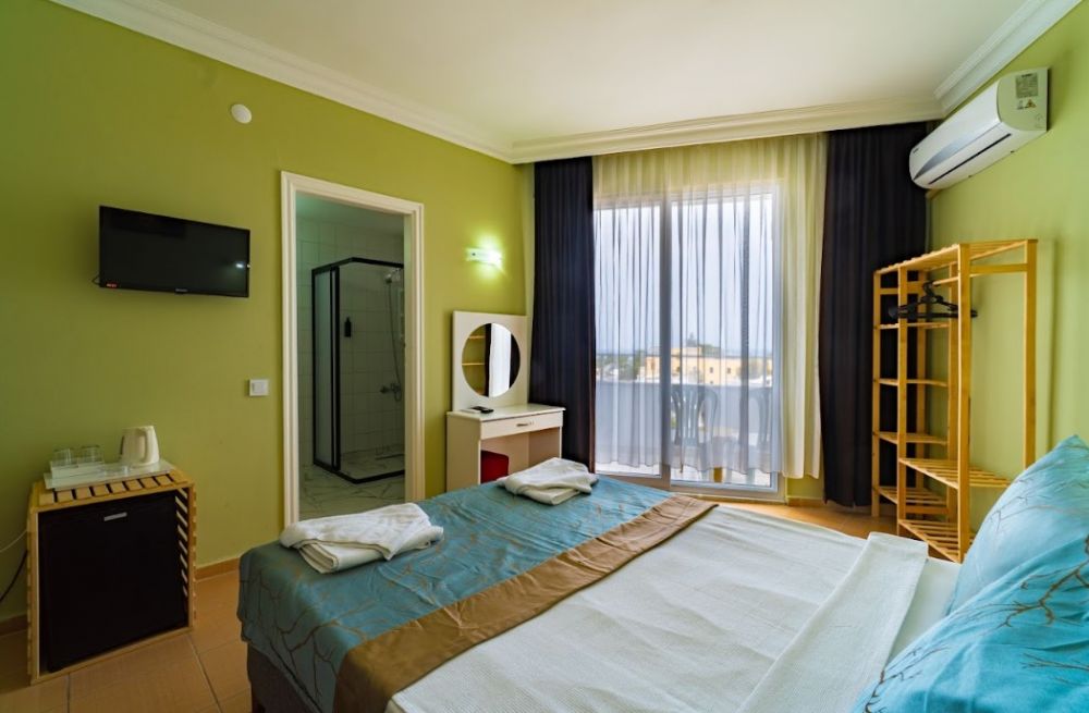 Standard LV/ SSV/ SV, De Mare Family Hotel 3*