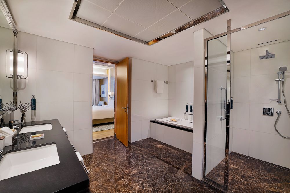 King One Bedroom Suite With Sea View-balcony, Hilton Dubai the Palm 4*