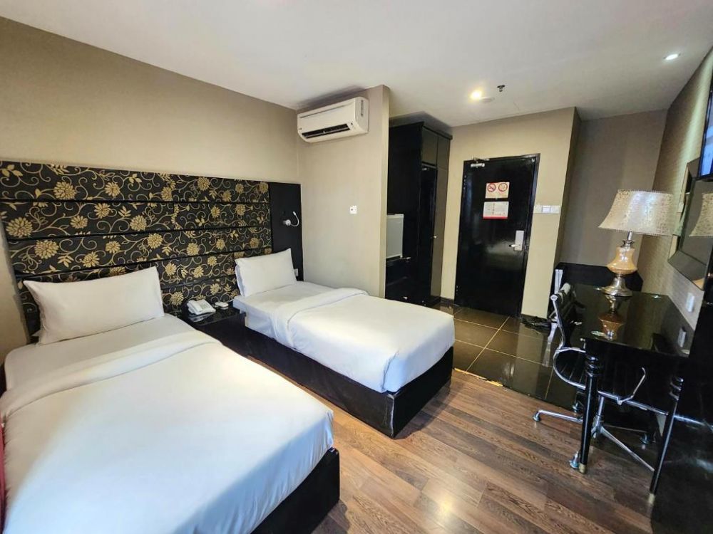 Deluxe Star, Arenaa Star Hotel 3*