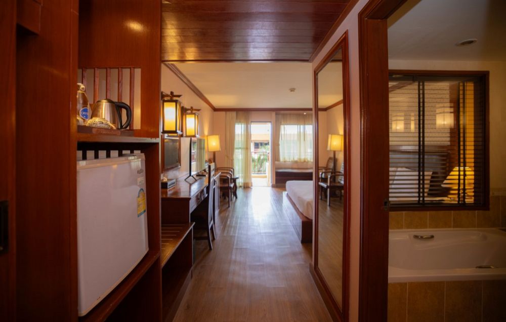 Premium Pool View, Baumanburi Hotel 3*