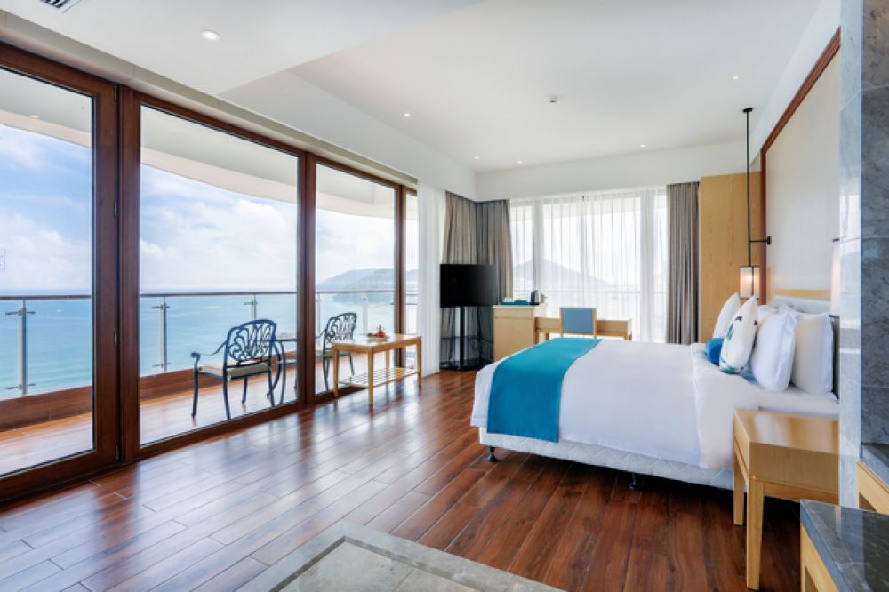 270 Degree Ocean View Room, Da Dong Hai Hotel Sanya 5*