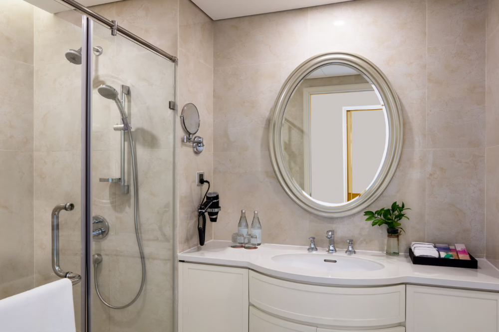 Junior Suite, Melia Vinpearl Danang Riverfront 5*