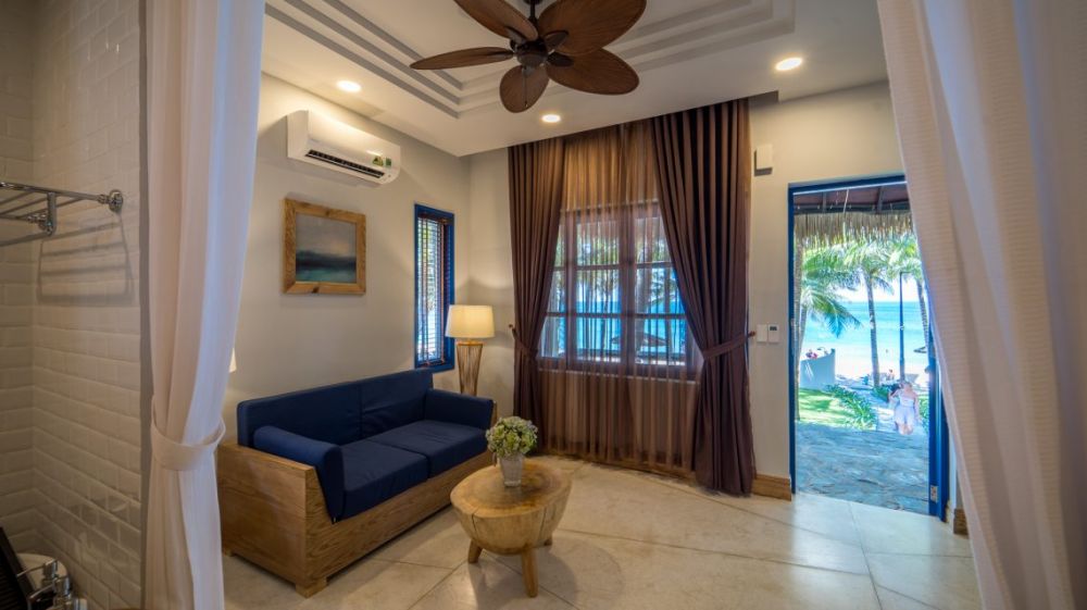 Executive Suite Beachfront, L’Azure Resort & Spa Phu Quoc 4*