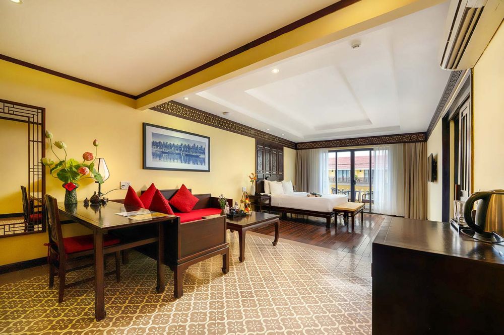 Signature Suite, Hoi An Central Boutique Hotel 4*