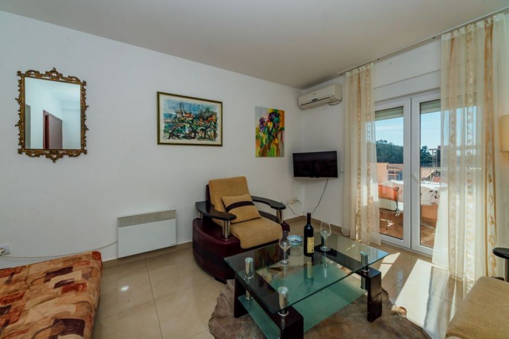 APP 04, Andric Apartments 4*