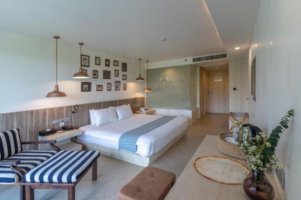 Deluxe, Golden Tulip Pattaya Beach Resort 5*