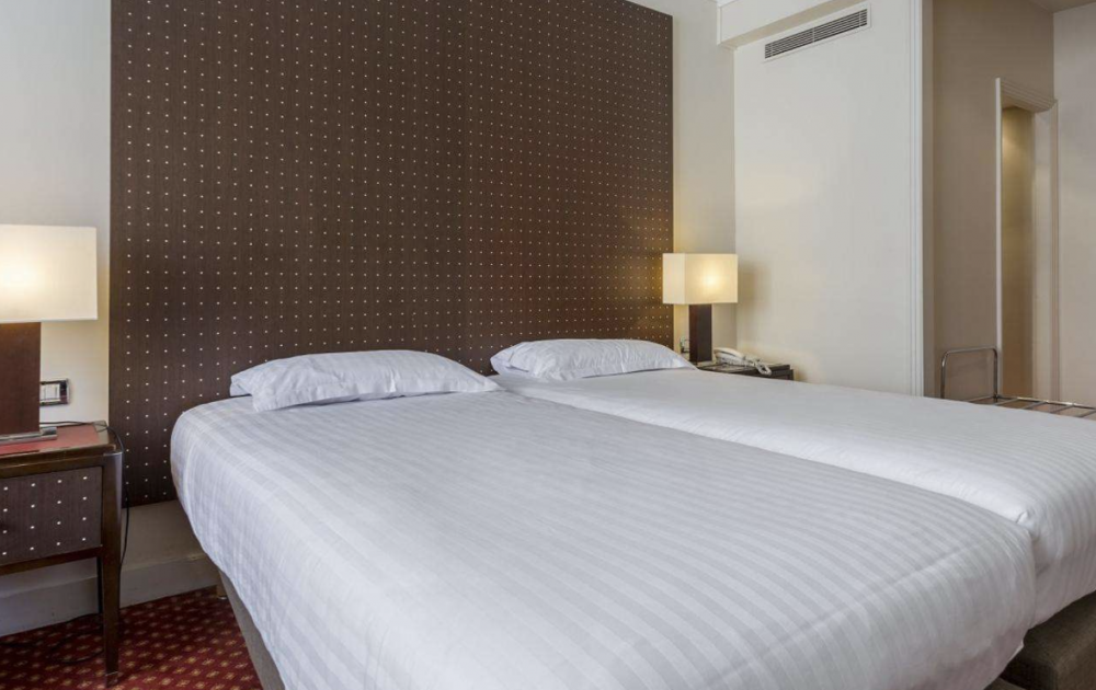 Superior Room, De Castiglione 4*