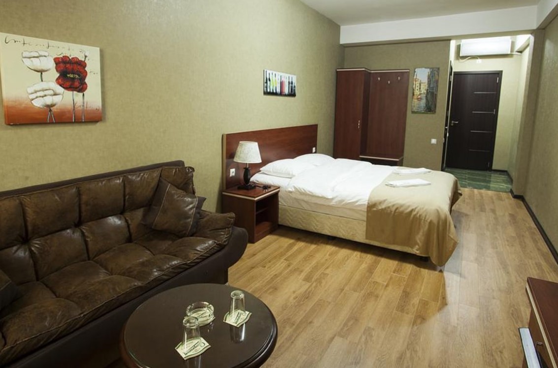 Triple Room, Lords 3*