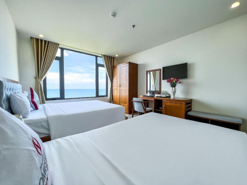 Superior DBL/TRPL, Homestead Sea View Phu Quoc 3*