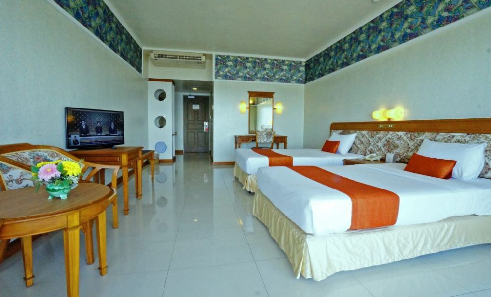 Deluxe, Pattaya Park Beach Resort 3*