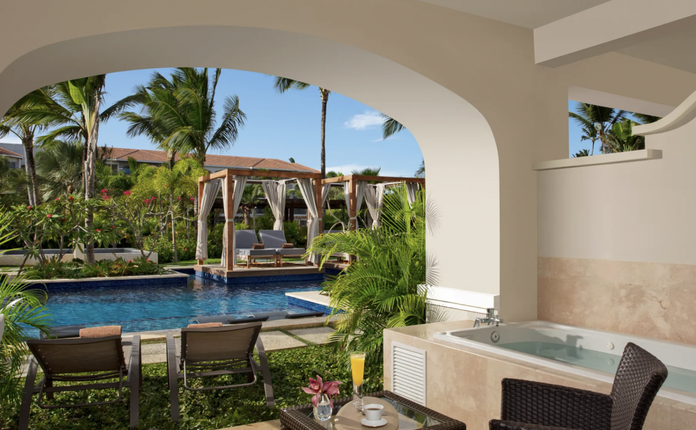 Preferred Club Junior Suite Swim Up, Secrets Royal Beach Punta Cana | Adults Only 5*