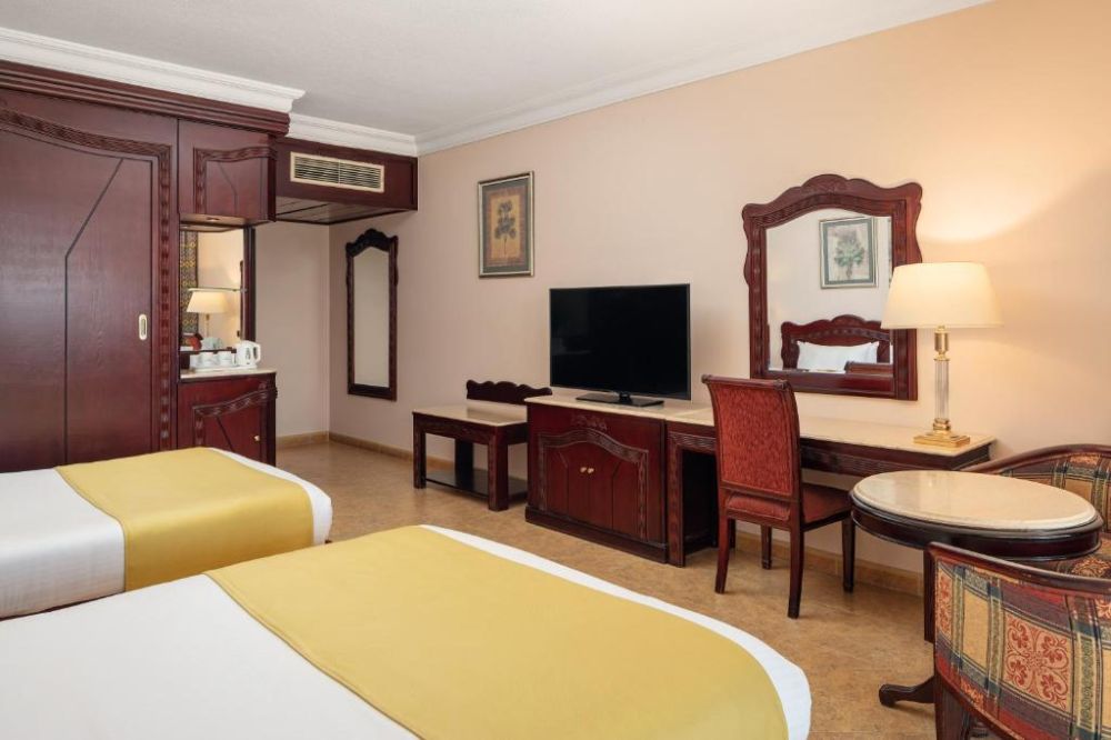 Superior PV/SV/Beach Front, Palm Royal Soma Bay 5*