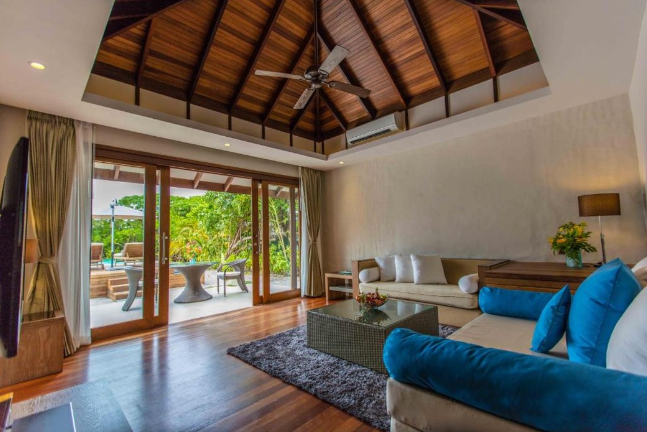 Deluxe Sunset Beach Villa With Pool, Hideaway Beach Resort Maldives 5*