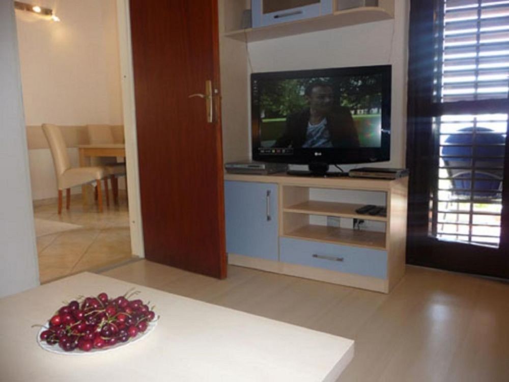 One Bedroom Apartment 2+2, Apartments Lavica 3*