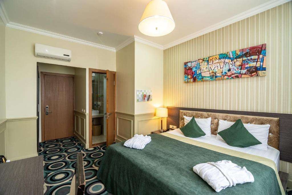 Стандартный, Mildom Hotel 3*