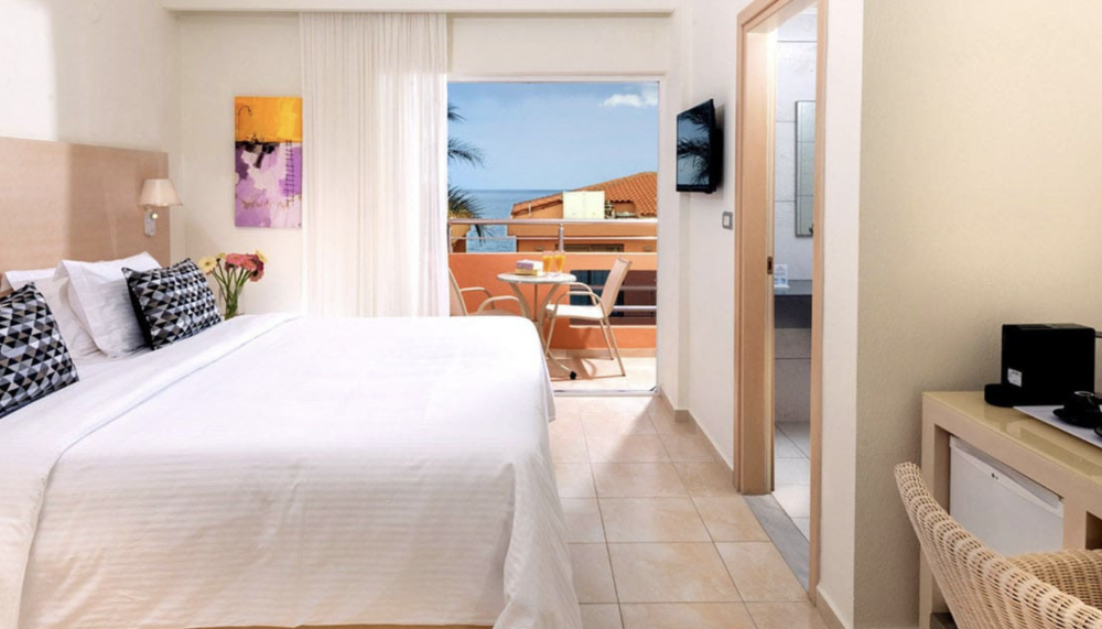 DELUXE ROOM, High Beach Hotel 4*