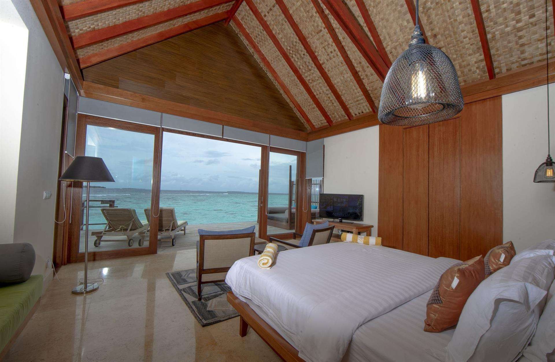 Ocean Villa Horizon with Jacuzzi, Furaveri Maldives 5*