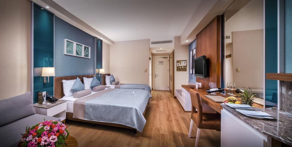 Quadro Room, Baia Lara Hotel 5*