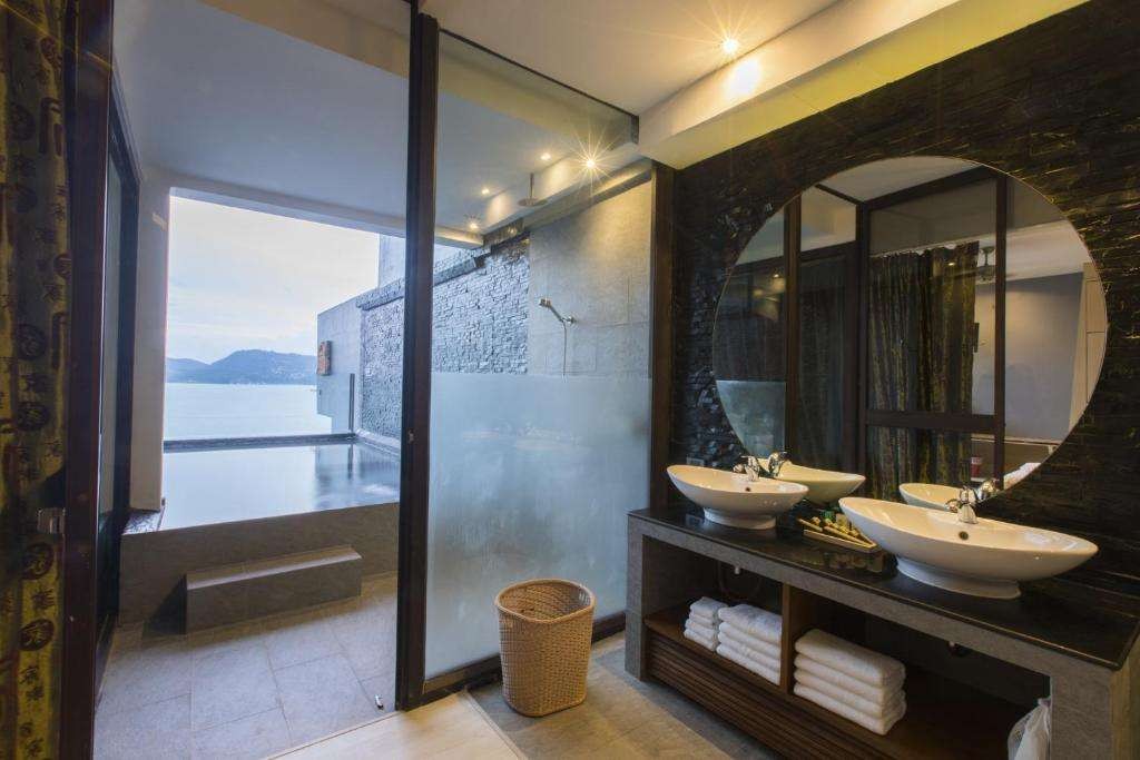 Deluxe jacuzzi suite, Indochine Resort & Villas 4*