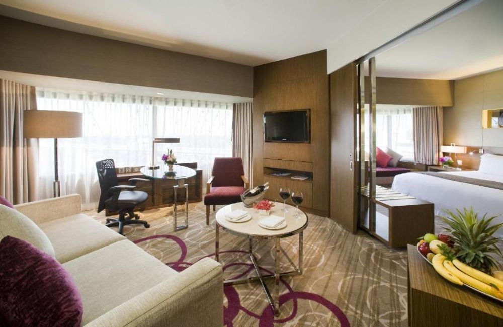 Club Premium Deluxe Suite, Centara Grand At Central Plaza Ladprao 5*